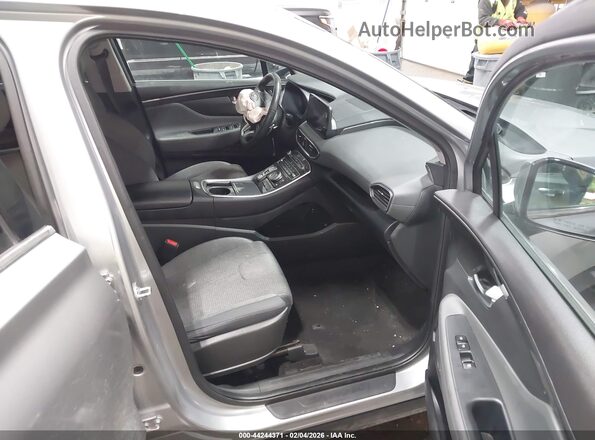 5NMS2DAJ9PH580201 2023 HYUNDAI SANTA FE Серебряный Вид салона спереди
