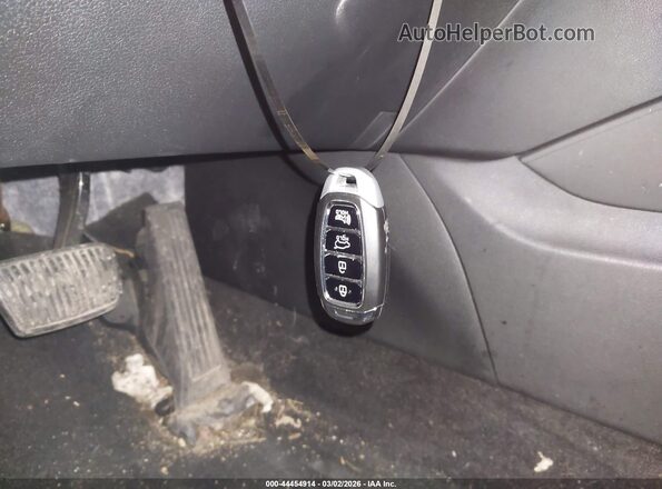 5NMS33AD4KH082949 2019 HYUNDAI SANTA FE Черный Вид панели приборов
