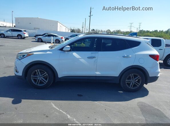 5NMZUDLB9HH021294 2017 HYUNDAI SANTA FE SPORT White Widok wnętrza z tyłu