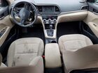 2019 Hyundai Elantra Se Red vin: 5NPD74LF3KH425593