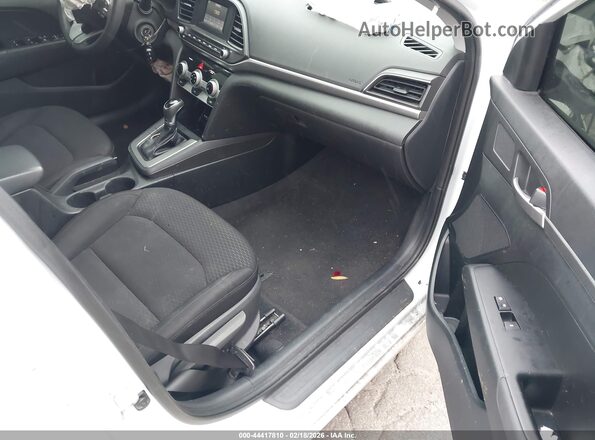 5NPD74LF9KH423444 2019 HYUNDAI ELANTRA Белый Вид салона спереди