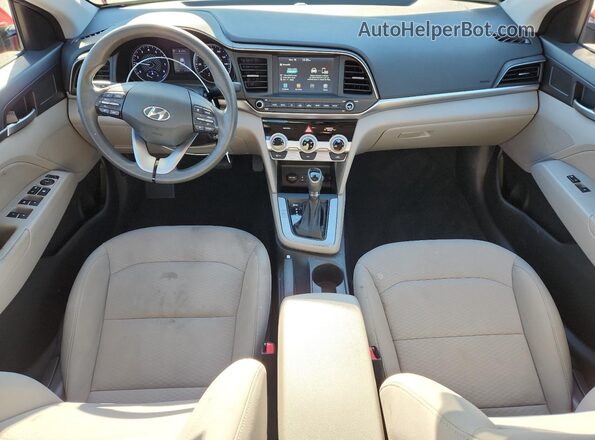 5NPD84LF1KH478340 2019 HYUNDAI ELANTRA Красный Вид панели приборов
