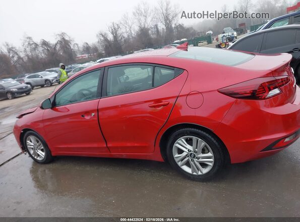 5NPD84LF2KH488830 2019 HYUNDAI ELANTRA Red Սալոնի հետևի տեսք
