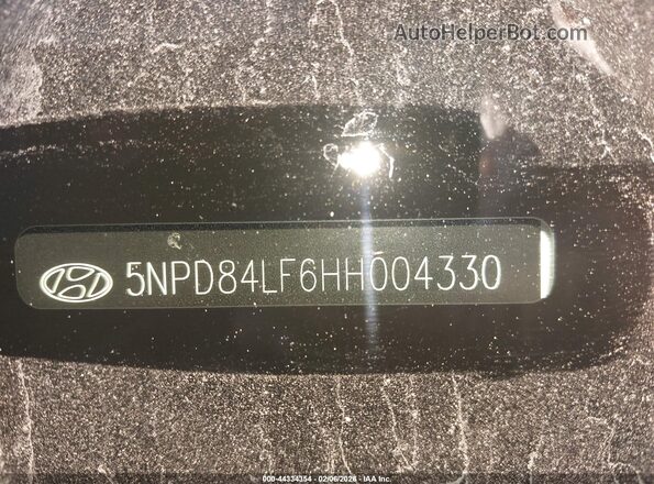 5NPD84LF6HH004330 2017 HYUNDAI ELANTRA Silver Widok komory silnika