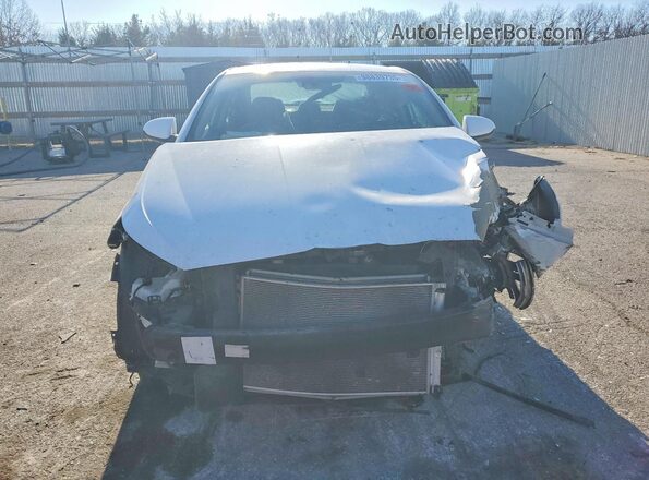 5NPD84LFXKH419884 2019 HYUNDAI ELANTRA White Widok z przodu