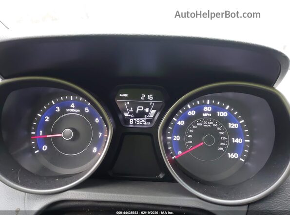 5NPDH4AE1GH785198 2016 HYUNDAI ELANTRA Серебряный Вид задних сидений