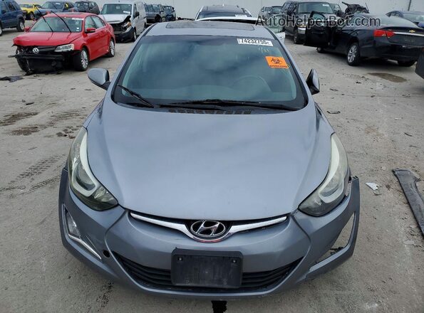 5NPDH4AE3GH760884 2016 HYUNDAI ELANTRA Серебряный Вид спереди