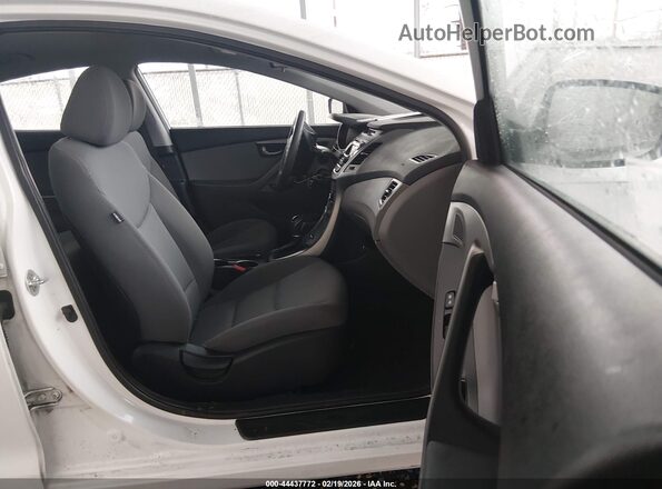 5NPDH4AE9GH732491 2016 HYUNDAI ELANTRA White Widok wnętrza z przodu