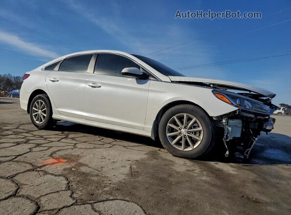 5NPE24AF1KH808681 2019 HYUNDAI SONATA Белый Передняя правая четверть