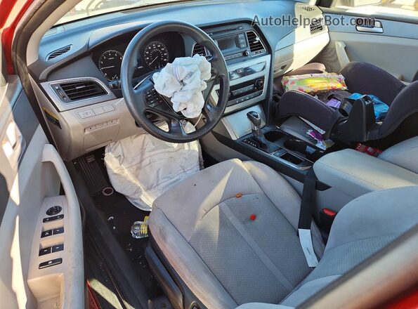 5NPE24AF6HH494244 2017 HYUNDAI SONATA Красный Вид панели приборов