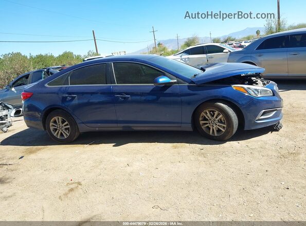 5NPE24AF7HH498190 2017 HYUNDAI SONATA White Widok wnętrza z tyłu
