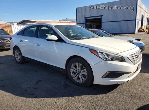 5NPE24AF8GH334980 2016 HYUNDAI SONATA White Front right