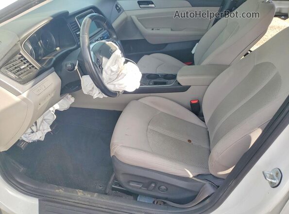 5NPE34AF5KH819793 2019 HYUNDAI SONATA Белый Вид салона спереди