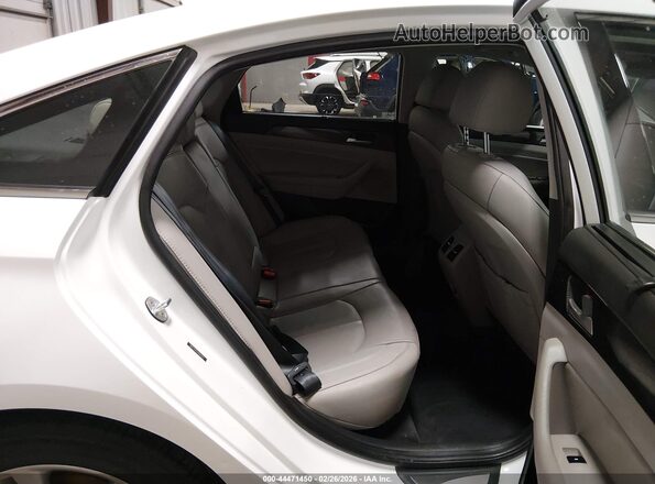 5NPE34AF6JH664203 2018 HYUNDAI SONATA White Widok naklejki z numerem VIN