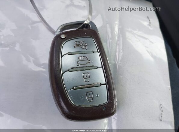 5NPE34AFXJH629230 2018 HYUNDAI SONATA Red Widok deski rozdzielczej