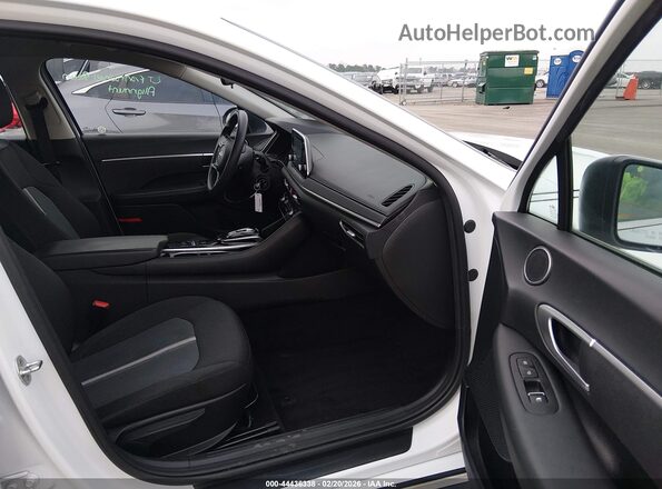 5NPEG4JAXMH121644 2021 HYUNDAI SONATA White Front interior view
