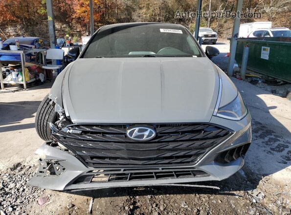5NPEK4JC4NH146640 2022 HYUNDAI SONATA Gray Widok z przodu