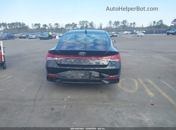 5NPLN4AG4NH058026 2022 HYUNDAI ELANTRA Black 