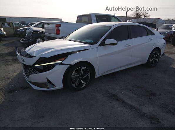 5NPLP4AG5MH000161 2021 HYUNDAI ELANTRA Белый Передняя левая четверть