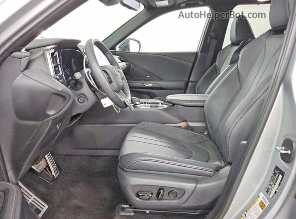 5TDABAB60SS014714 2025 LEXUS TX Серебряный Вид салона спереди