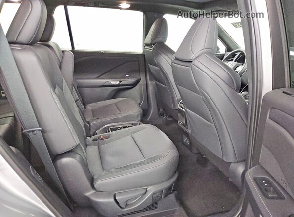 5TDABAB60SS014714 2025 LEXUS TX Серебряный Вид задней части салона