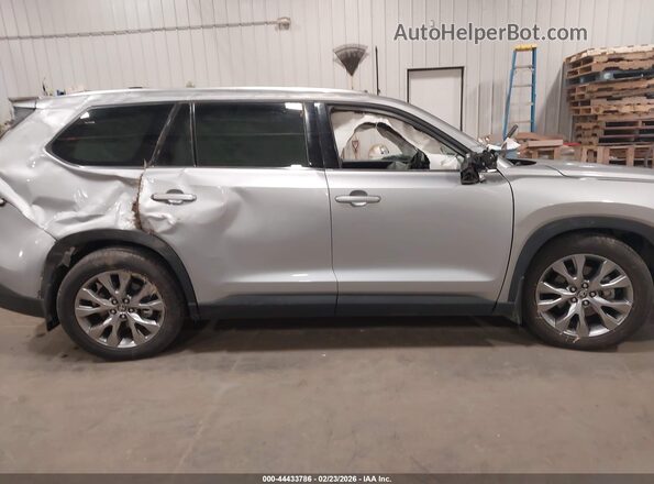 5TDACAB54RS023544 2024 TOYOTA LIMITED Серебряный Вид задней части салона