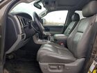 2016 Toyota Sequoia Sr5 Серый vin: 5TDBW5G1XGS146352
