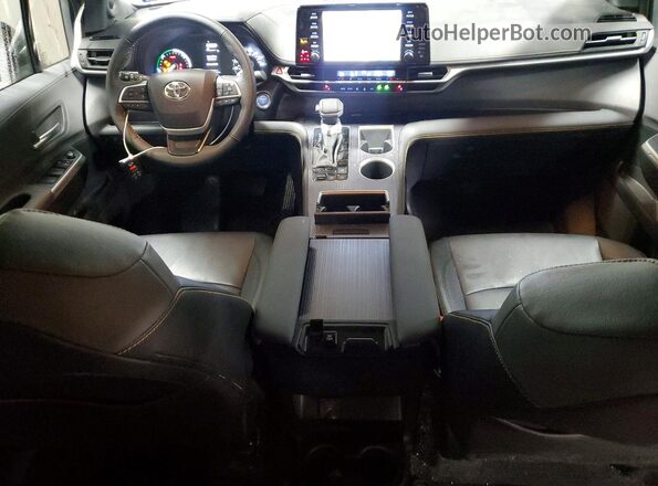 5TDCSKFC1RS145871 2024 TOYOTA SIENNA Gray Vista del salpicadero