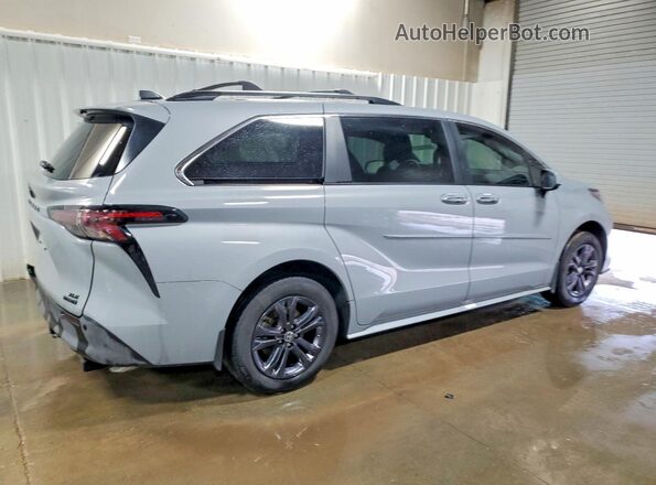 5TDCSKFC1RS145871 2024 TOYOTA SIENNA Gray Trasero derecho