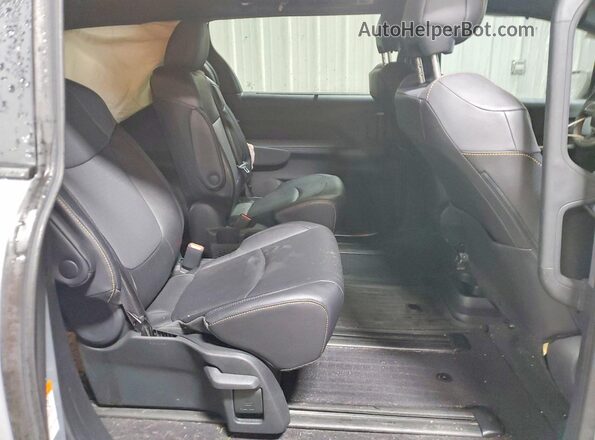 5TDCSKFC1RS145871 2024 TOYOTA SIENNA Gray Vista de los asientos traseros