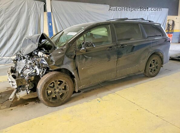 5TDCSKFC6SS218691 2025 TOYOTA SIENNA Black Front left