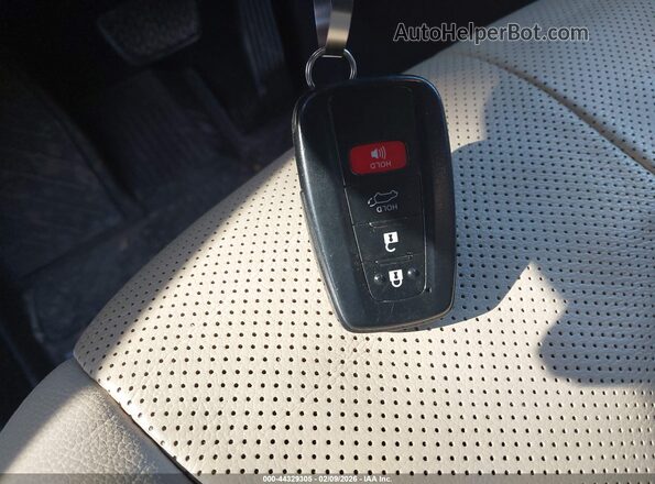 5TDDBRCH3LS008547 2020 TOYOTA LIMITED Синий Вид панели приборов