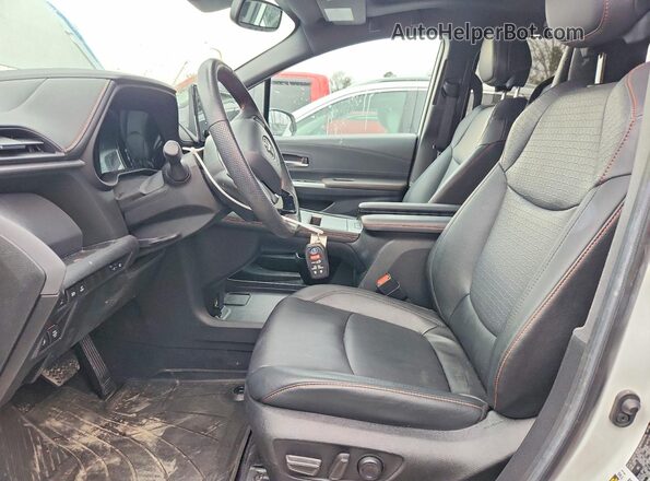 5TDDRKEC5PS176281 2023 TOYOTA SIENNA White Widok wnętrza z przodu