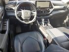 2023 Toyota Highlander Hybrid Platinum Red vin: 5TDFARAH5PS522209