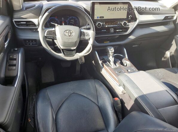 5TDFARAH5PS522209 2023 TOYOTA HIGHLANDER HYBRID Red Dashboard view