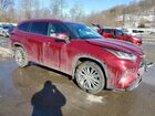 2021 Toyota Highlander Platinum Red vin: 5TDFZRBH8MS111180