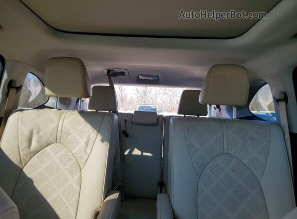 5TDFZRBH8MS111180 2021 TOYOTA HIGHLANDER Red Vista de los asientos traseros