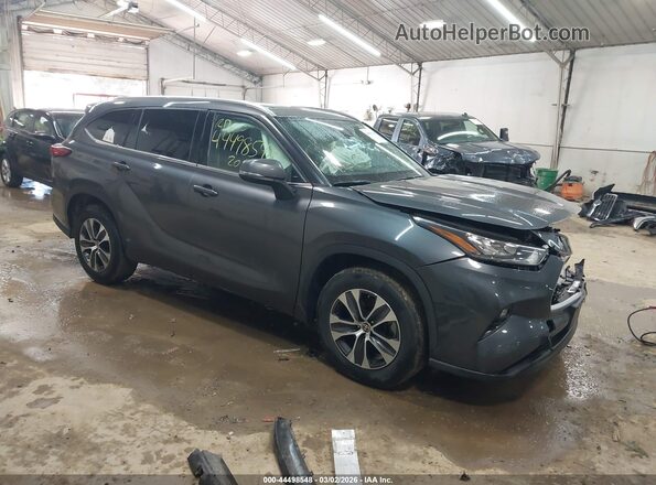 5TDGZRAHXLS006354 2020 TOYOTA LE Серый Передняя правая четверть