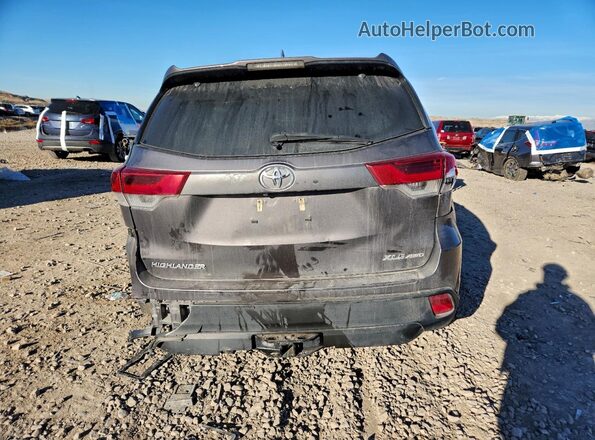 5TDJZRFH2KS931997 2019 TOYOTA HIGHLANDER Gray Widok z tyłu