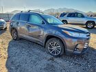 2019 Toyota Highlander Se Gray vin: 5TDJZRFH2KS931997
