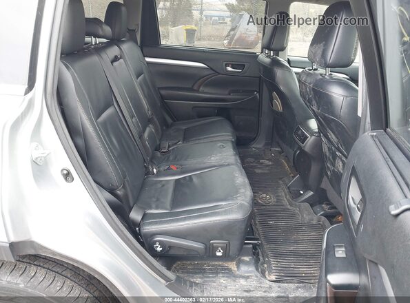 5TDJZRFH7HS449938 2017 TOYOTA LE Серебряный Вид наклейки с VIN-кодом