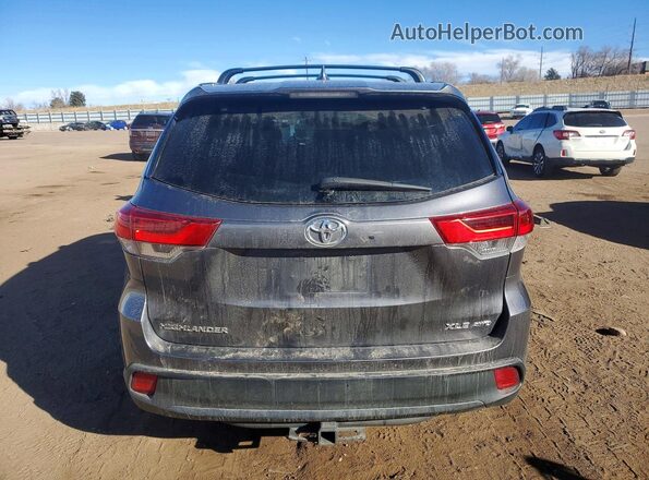 5TDJZRFH9HS474632 2017 TOYOTA HIGHLANDER Charcoal უკანა ხედი