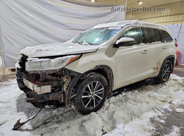 5TDJZRFH9JS526931 2018 TOYOTA HIGHLANDER White წინა მარცხენა ხედი სამი მეოთხედიდან