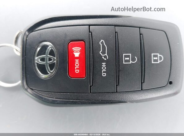 5TDKDRBH5SS591575 2025 TOYOTA HIGHLANDER Red Vista del salpicadero