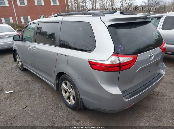 5TDKZ3DC3JS951361 2018 TOYOTA LE Silver Tył lewy