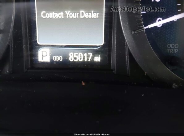 5TDKZ3DC3JS951361 2018 TOYOTA LE Silver 