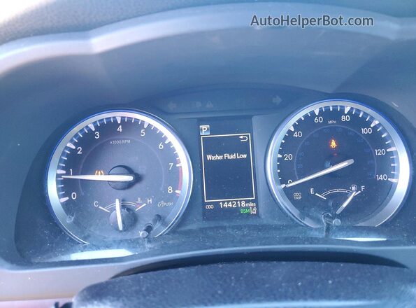 5TDKZRFH7JS260197 2018 TOYOTA HIGHLANDER Blue Instrument cluster view