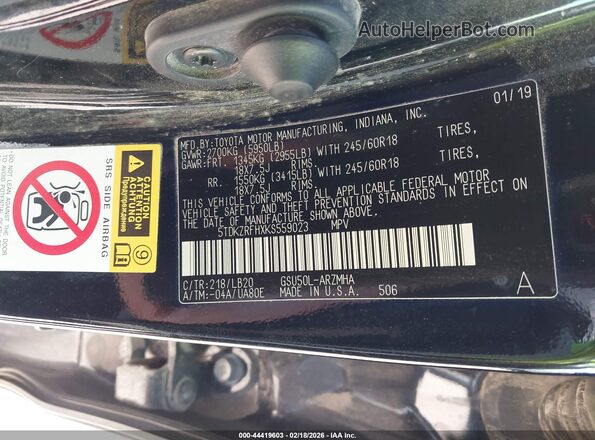 5TDKZRFHXKS559023 2019 TOYOTA LE Black Widok komory silnika