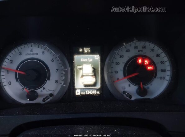 5TDXK3DC1GS754823 2016 TOYOTA SIENNA Темно-бордовый Вид задних сидений