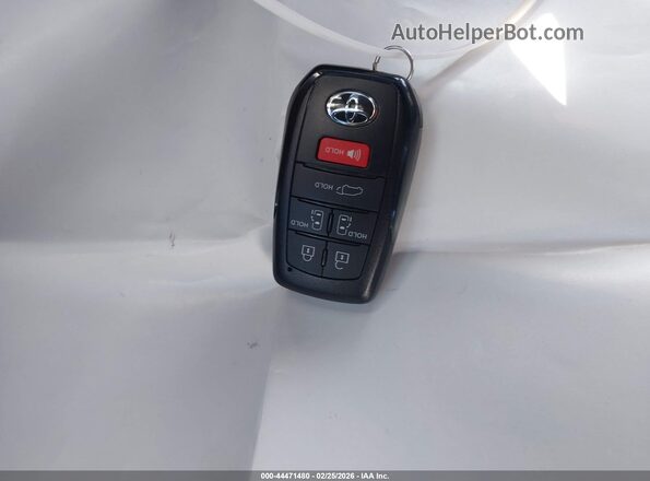 5TDXRKEC9TS297239 2026 TOYOTA SIENNA Белый Вид панели приборов